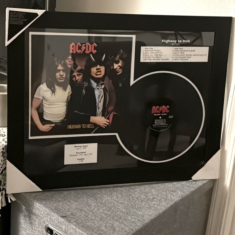 AC/DC 1979 Vynil Highway to Hell Frame- LIMITED EDITION- Brand New!